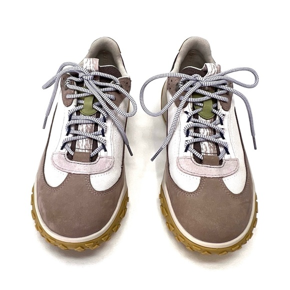 Timberland Hiking Sneaker Women’s Size 9 Waterproof Low Boot Shoes EUC - As New - Picture 12 of 13